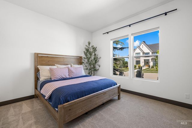 5043 W Oakford Dr., Meridian, ID 83646