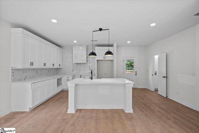 169 Goodwin Road, Fountain Inn, SC 29644