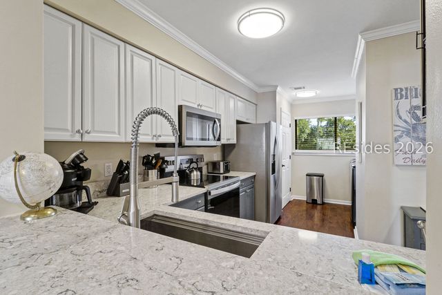 15 Deallyon Ave Apt 47, Hilton Head Island, SC 29928