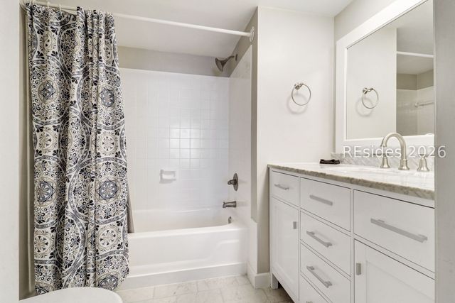 15 Deallyon Ave Apt 47, Hilton Head Island, SC 29928