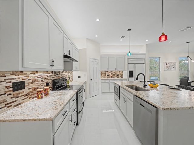 7712 Colton Drive, White Settlement, TX 76108