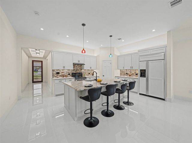 7712 Colton Drive, White Settlement, TX 76108