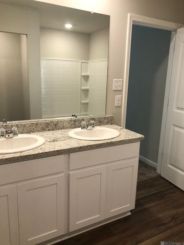 13111 Fowler Dr, Denham Springs, LA 70706