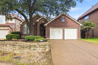 2638 Hidden Ridge Drive, Arlington, TX 76006