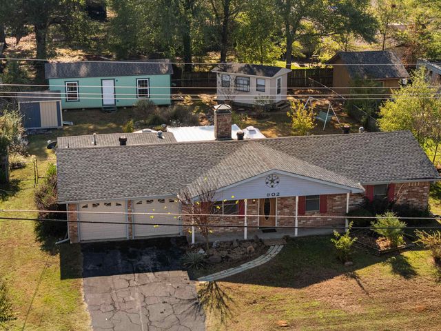 902 Blueridge pkwy, Longview, TX 75605