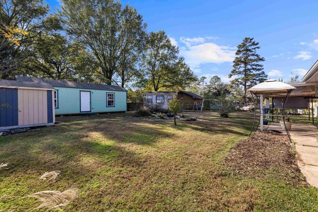 902 Blueridge pkwy, Longview, TX 75605