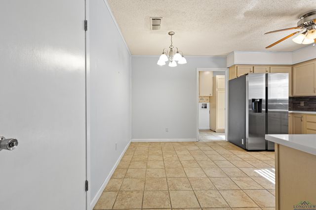 902 Blueridge pkwy, Longview, TX 75605