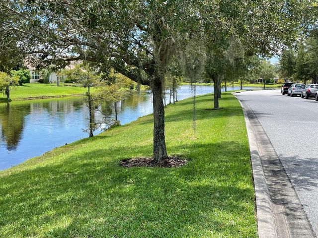 11956 LORENZA LANE, Orlando, FL 32827