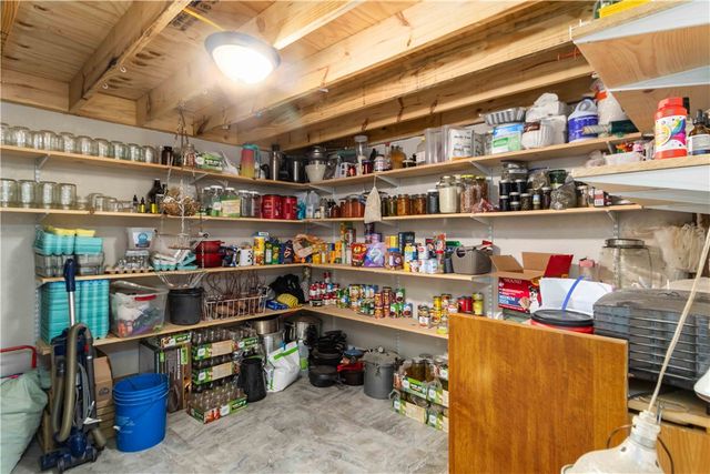 18040 E Holt Road, Lincoln, AR 72744