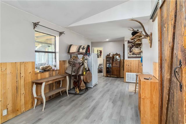 18040 E Holt Road, Lincoln, AR 72744