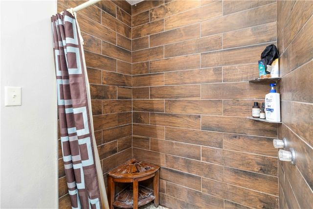 18040 E Holt Road, Lincoln, AR 72744