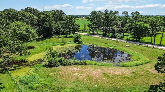 18040 E Holt Road, Lincoln, AR 72744