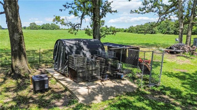 18040 E Holt Road, Lincoln, AR 72744