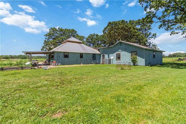 18040 E Holt Road, Lincoln, AR 72744