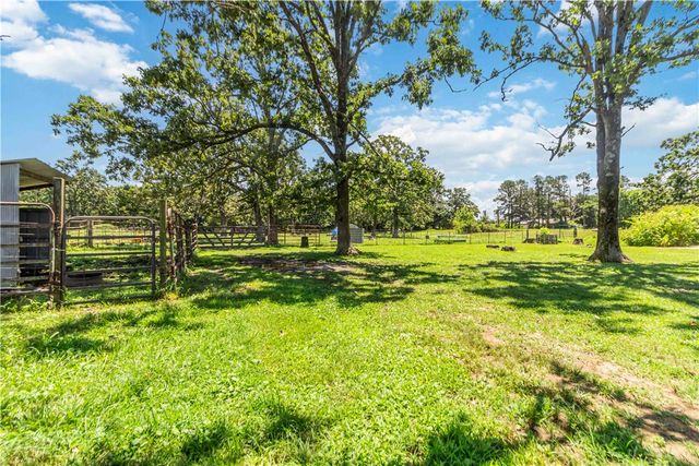 18040 E Holt Road, Lincoln, AR 72744