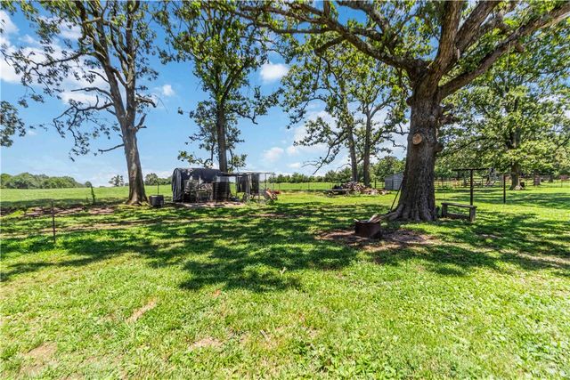 18040 E Holt Road, Lincoln, AR 72744