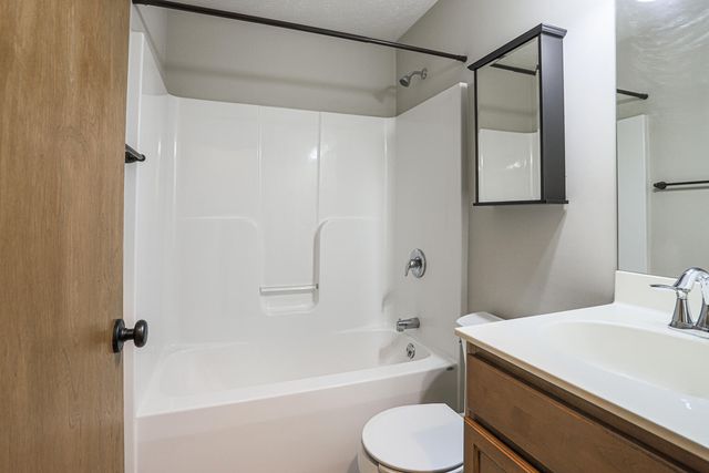 116 CARTER LAKE, Carter Lake, IA 51510