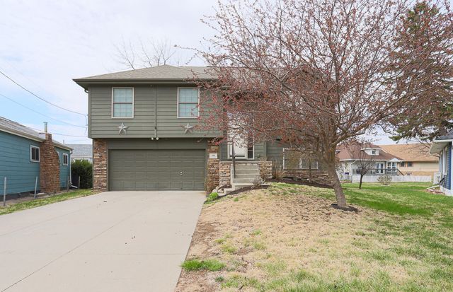 116 CARTER LAKE, Carter Lake, IA 51510