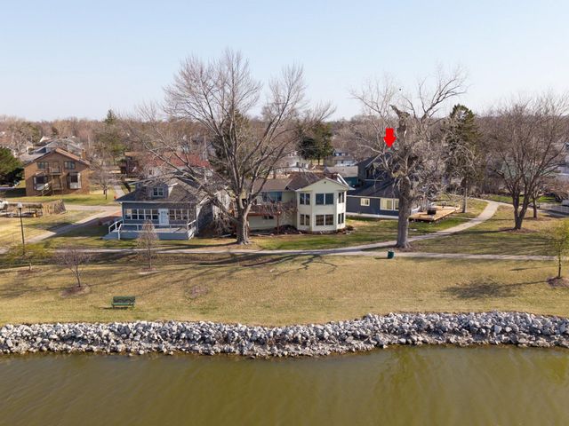 116 CARTER LAKE, Carter Lake, IA 51510