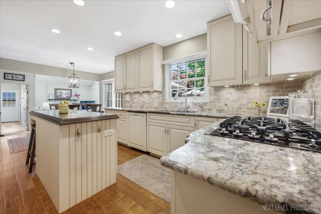 5386 Candlewood Court, Lisle, IL 60532