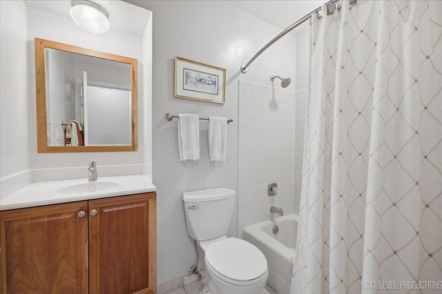 5386 Candlewood Court, Lisle, IL 60532