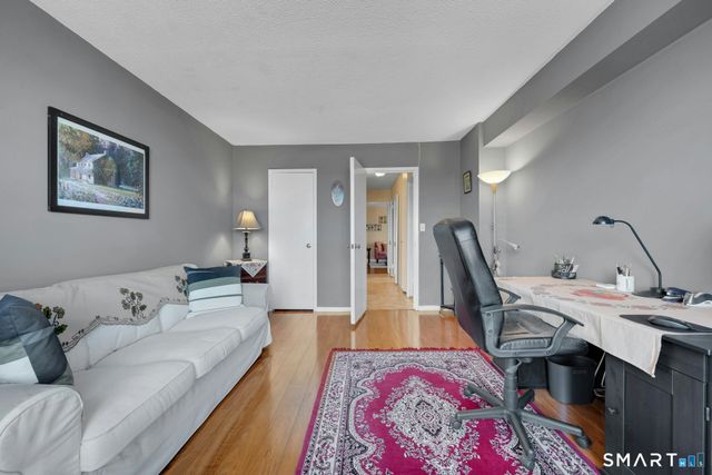 44 Strawberry Hill Avenue 3K, Stamford, CT 06902