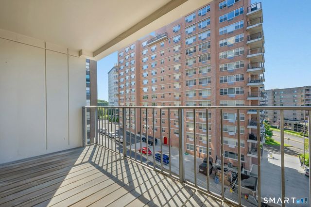 44 Strawberry Hill Avenue 3K, Stamford, CT 06902