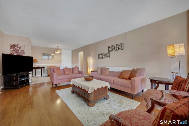 44 Strawberry Hill Avenue 3K, Stamford, CT 06902