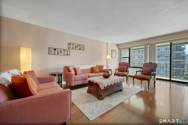 44 Strawberry Hill Avenue 3K, Stamford, CT 06902