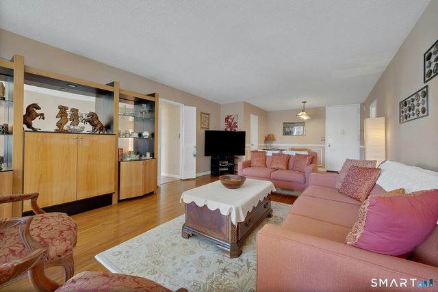 44 Strawberry Hill Avenue 3K, Stamford, CT 06902