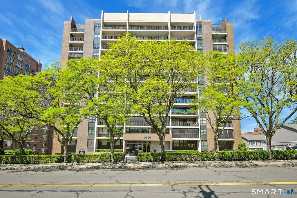 44 Strawberry Hill Avenue 3K, Stamford, CT 06902