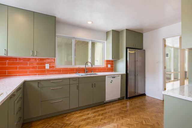 3813 La Hacienda Drive NE, Albuquerque, NM 87110