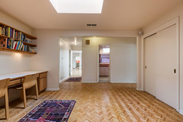 3813 La Hacienda Drive NE, Albuquerque, NM 87110