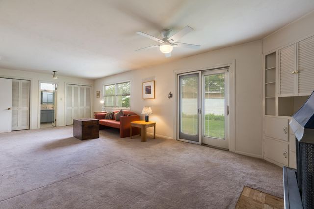 3813 La Hacienda Drive NE, Albuquerque, NM 87110