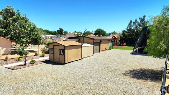 4638 W Avenue M10, Quartz Hill, CA 93536