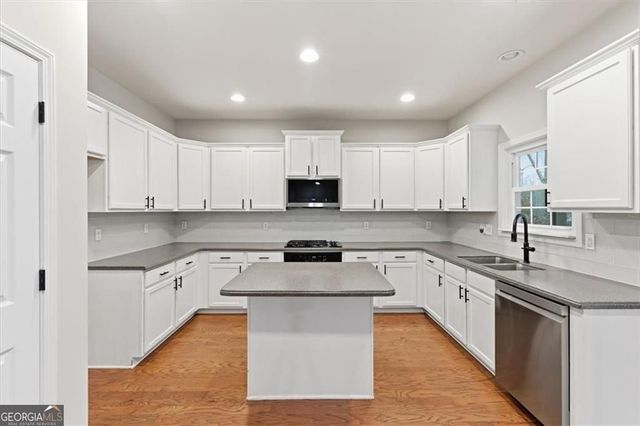 1120 Bagwell Drive NW, Kennesaw, GA 30152