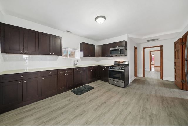 2556 S Albany Avenue 2, Chicago, IL 60623