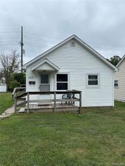 104 W Brooklyn Avenue, Pontiac, MI 48340