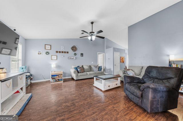 105 Bright Morning Court, Kingsland, GA 31548