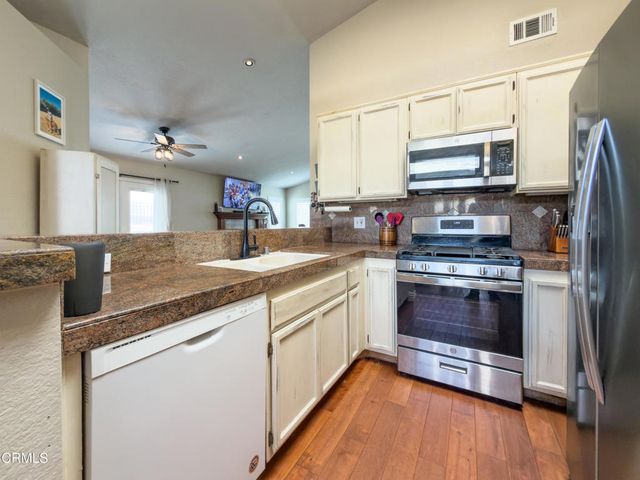15259 Monroe Avenue, Moorpark, CA 93021