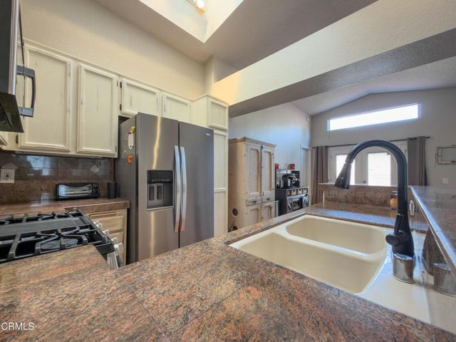 15259 Monroe Avenue, Moorpark, CA 93021