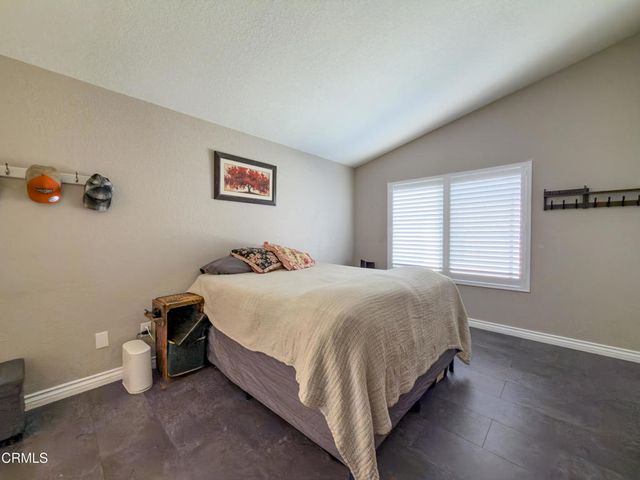 15259 Monroe Avenue, Moorpark, CA 93021