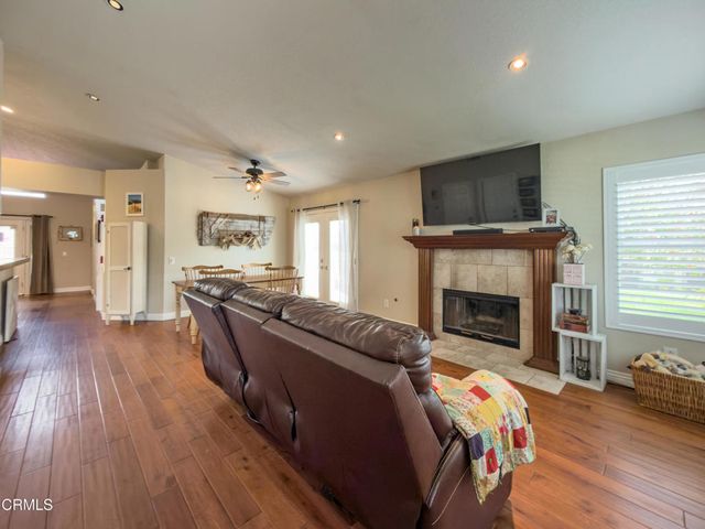 15259 Monroe Avenue, Moorpark, CA 93021