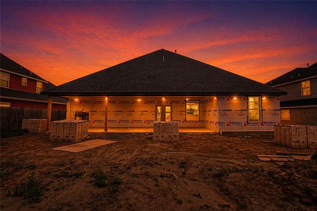 1110 Canyon Maple Street, Centerton, AR 72719