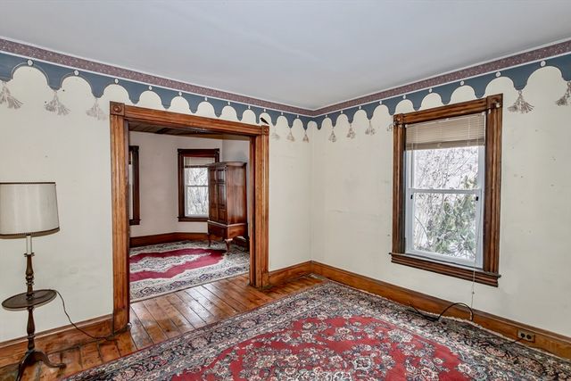 4 Belmont Street, Westfield, MA 01085