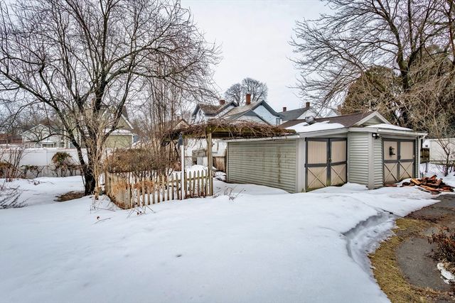 4 Belmont Street, Westfield, MA 01085