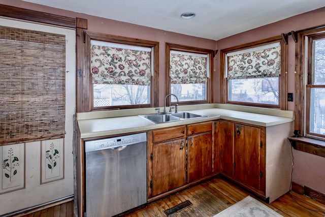 4 Belmont Street, Westfield, MA 01085