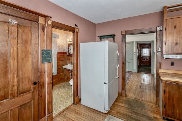 4 Belmont Street, Westfield, MA 01085