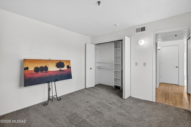 2601 W Broadway Blvd Apt 377, Tucson, AZ 85745