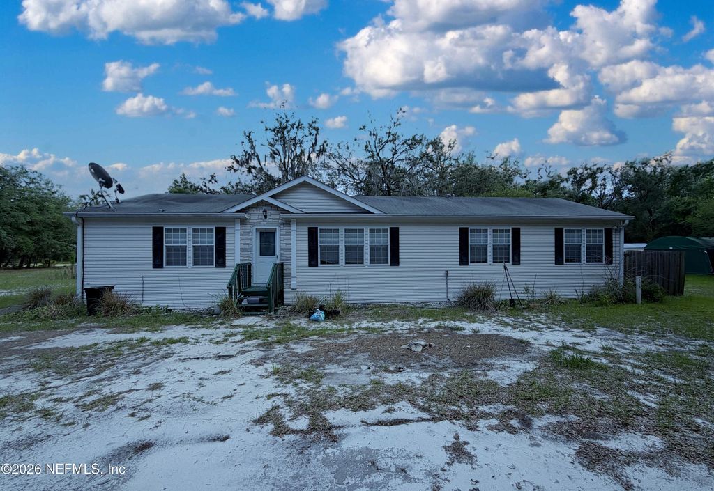 136 SHORT PINE Road, Hawthorne, FL 32640